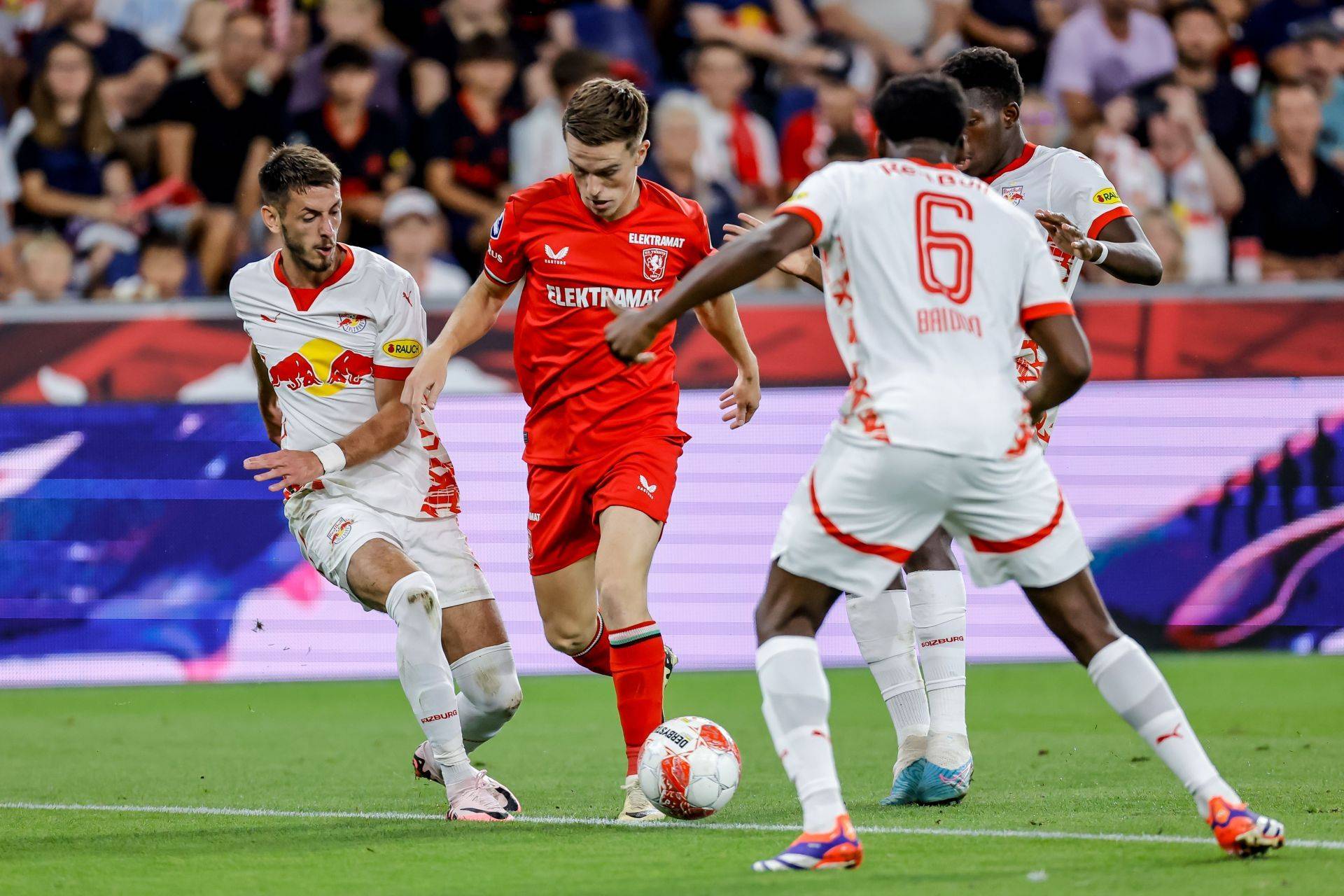 勒沃库森正 勒沃库森正